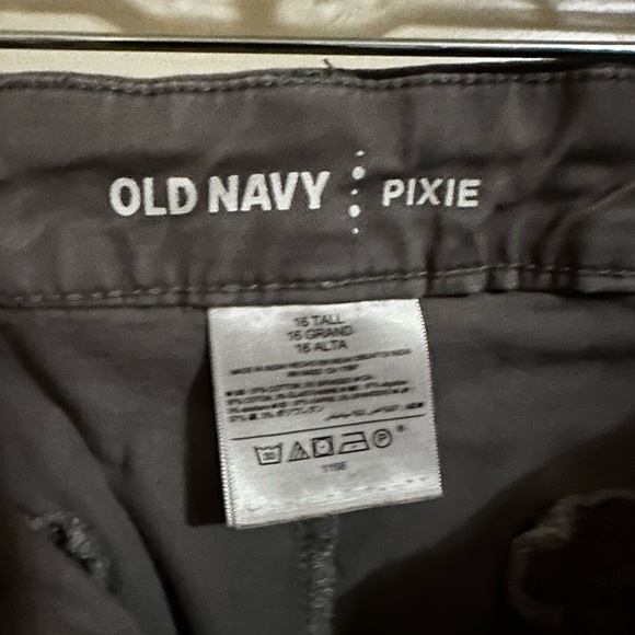 Old Navy Pixie - Picture 3 of 3